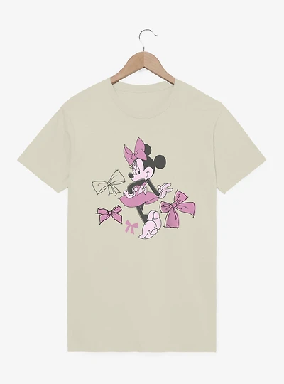 Disney Minnie Mouse Bows Of Fashion Sketch T-Shirt