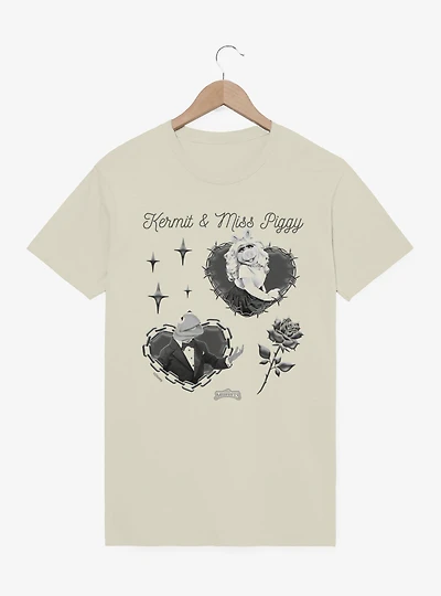 Disney The Muppets Kermit & Miss Piggy Thorn Chain Hearts T-Shirt