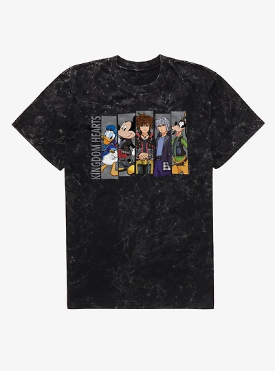Disney Kingdom Hearts Heroes Line Up Panel Sora Donald Goofy Mickey Riku Mineral Wash T-Shirt