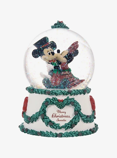 Precious Moments Disney Mickey & Minnie Snow Globe