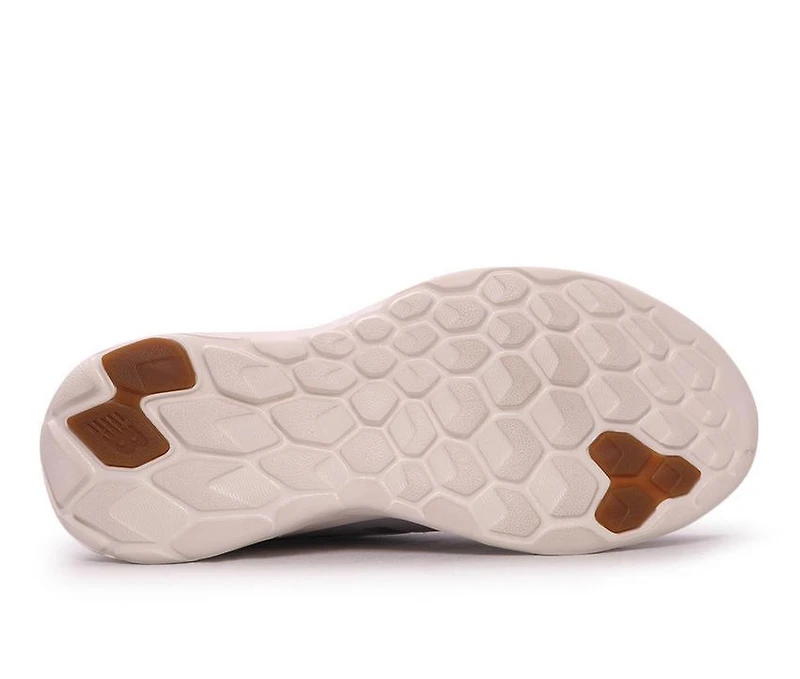 Women's New Balance WSPTV2 Sneakers