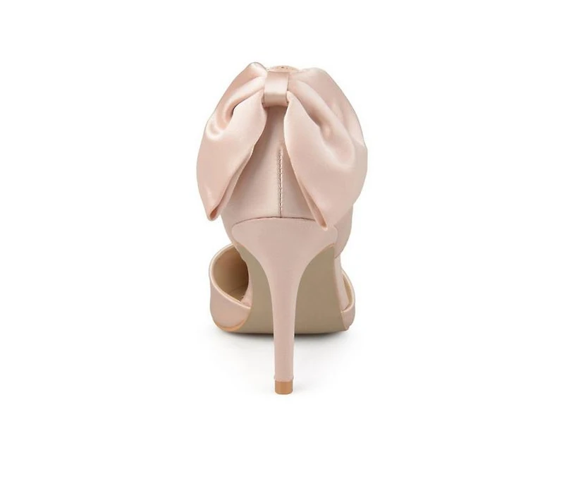 Women's Journee Collection Tanzi Pumps