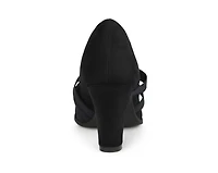 Women's Journee Collection Loren Pumps