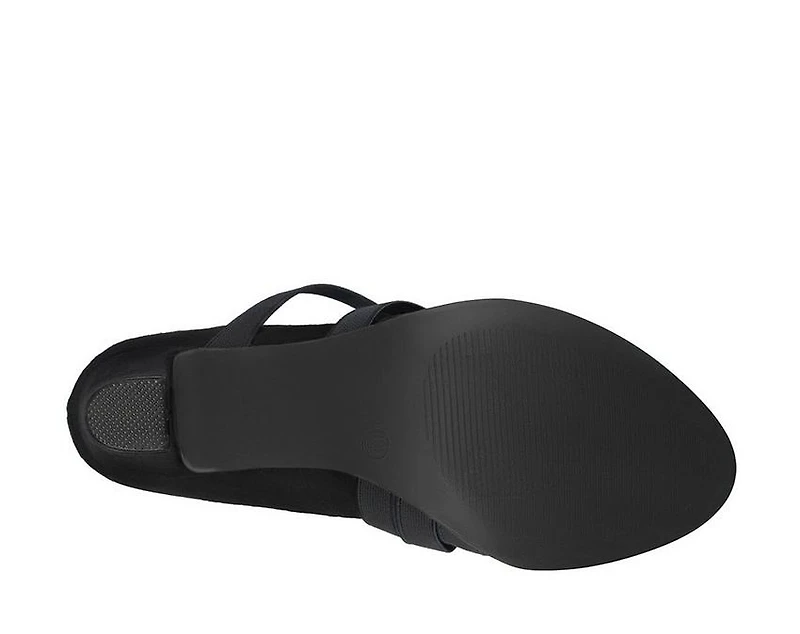 Women's Journee Collection Loren Pumps