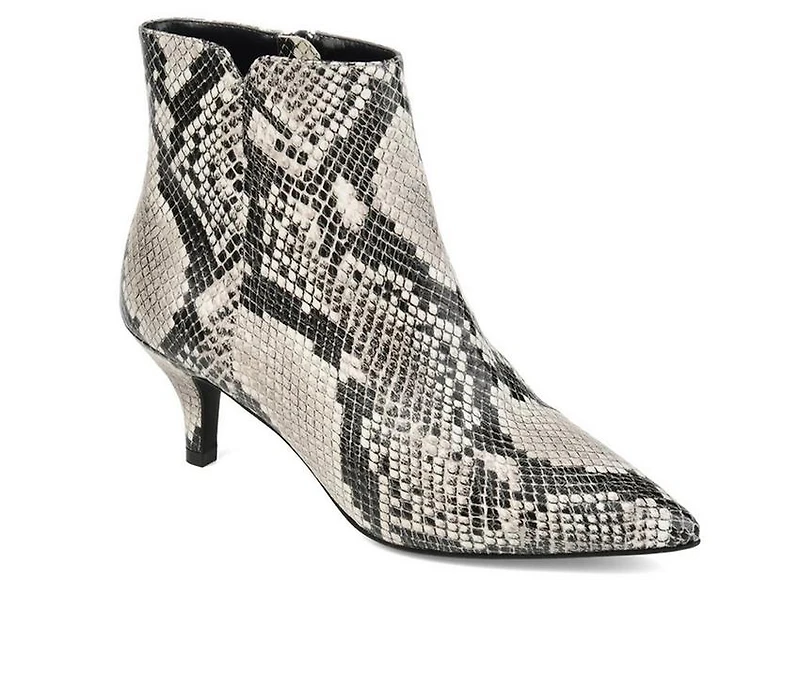 Women's Journee Collection Isobel Kitten Heel Booties