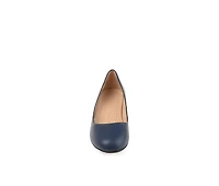 Women's Journee Collection Saar Pumps