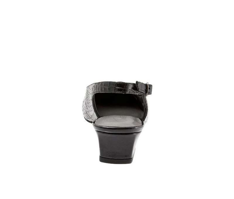 Women's Trotters Dea Pumps