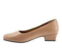 Women's Trotters Doris Pumps