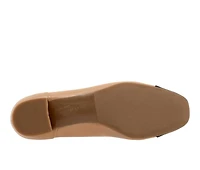 Women's Trotters Daisy Pumps