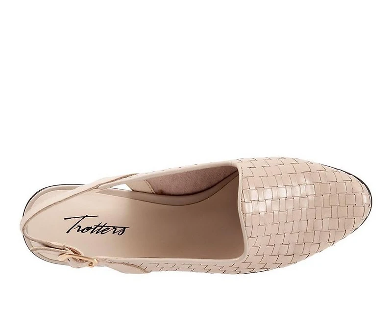 Women's Trotters Lena Flats