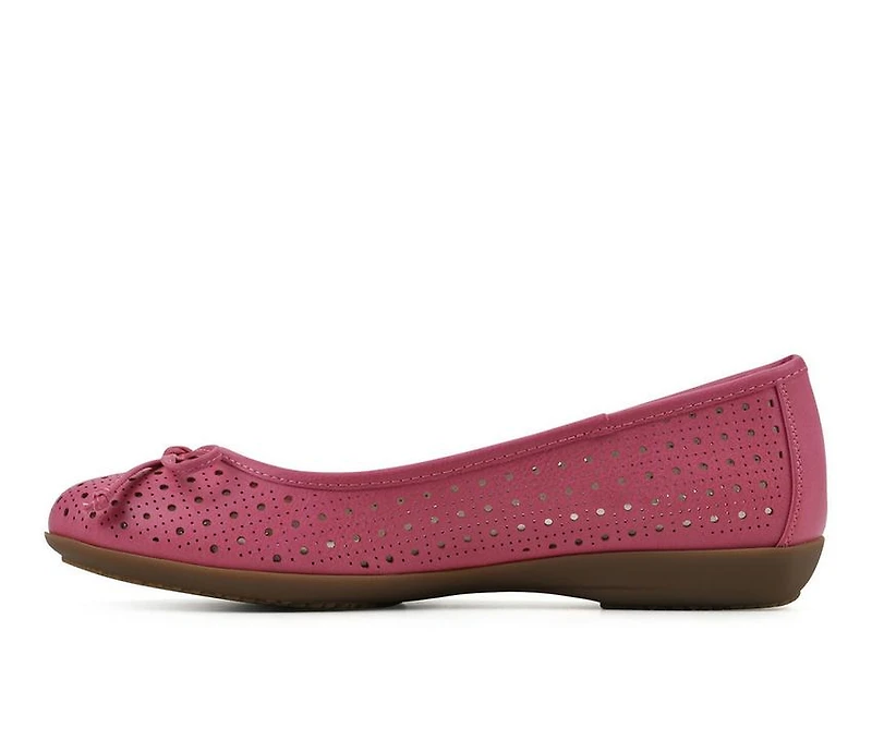 Women's Cliffs by White Mountain Cheryl Flats