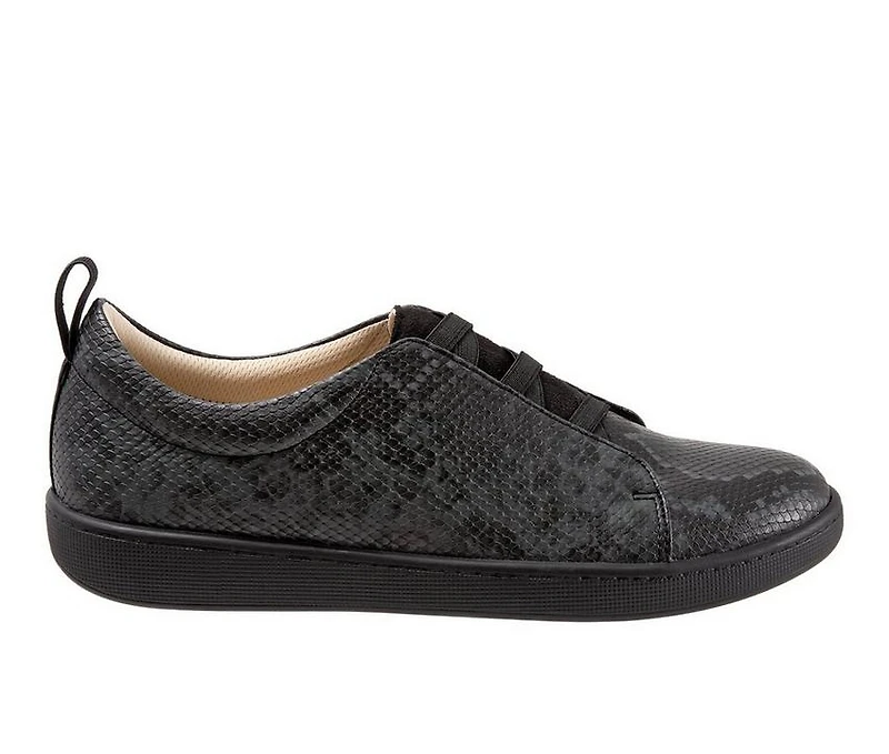 Women's Trotters Avrille Sneakers