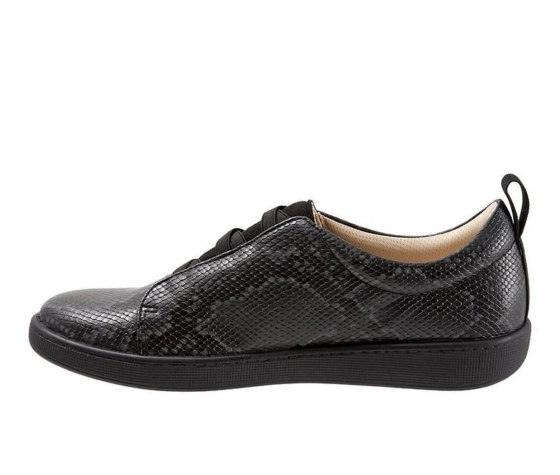 Women's Trotters Avrille Sneakers