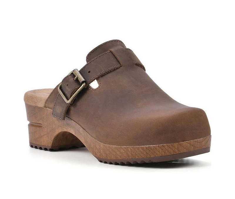 Women's White Mountain BeHold Clogs