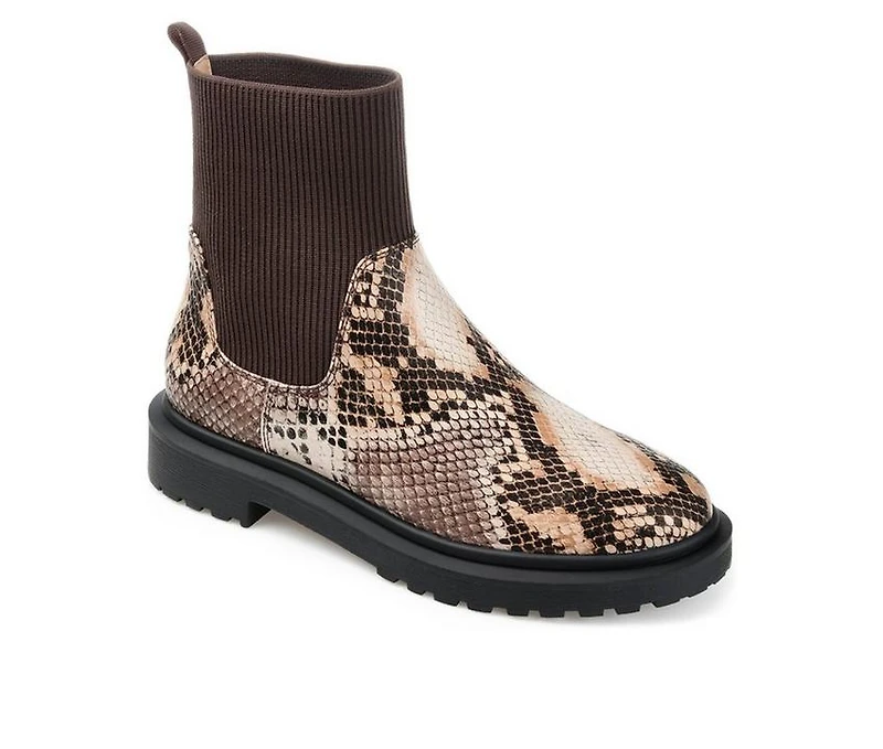 Women's Journee Collection Sabriel Lugged Boots