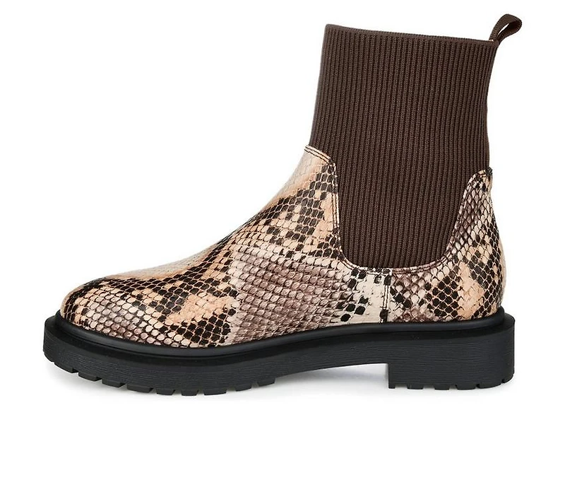 Women's Journee Collection Sabriel Lugged Boots