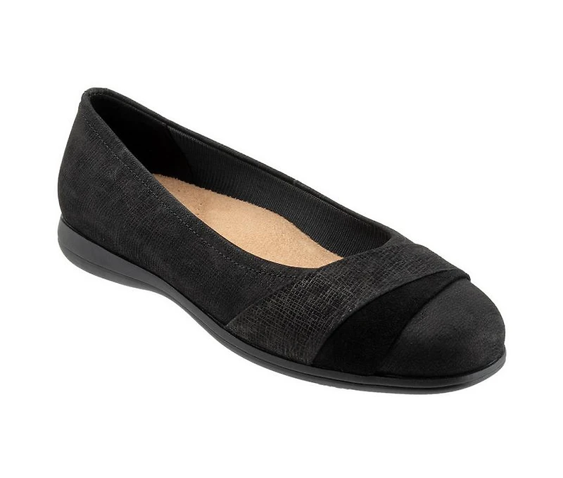 Women's Trotters Danni Flats