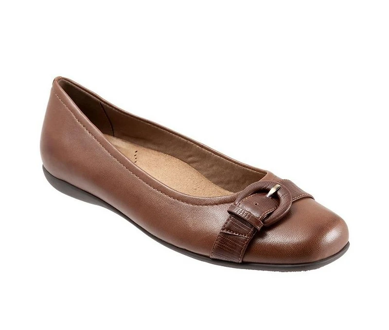 Women's Trotters Sylvia Flats