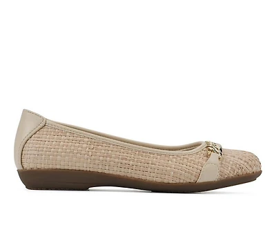 Women's Cliffs by White Mountain Charmed Flats