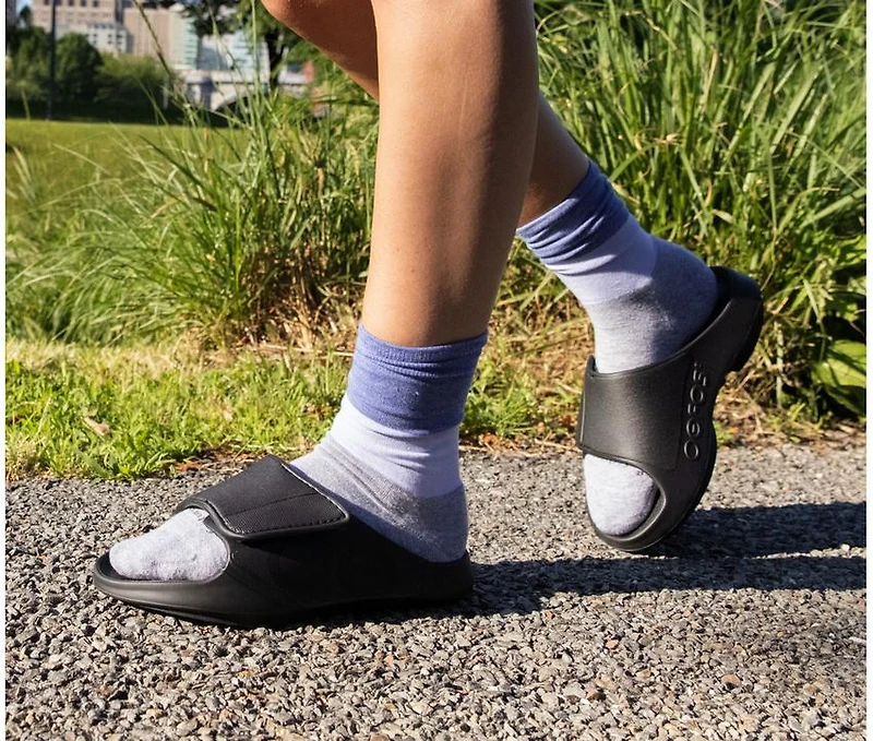 Adults' Oofos Ooahh Sport Flex Sandals