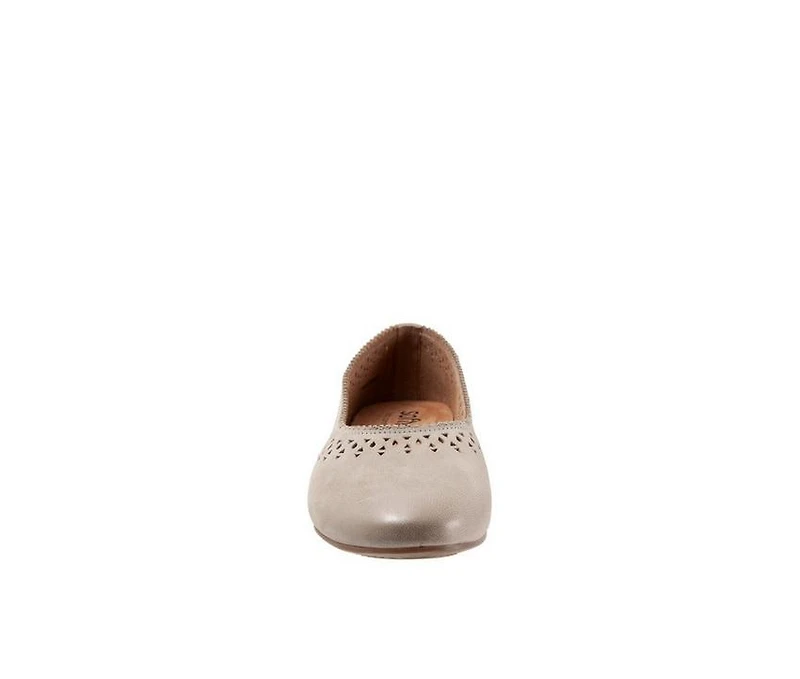 Women's Softwalk Selma Flats