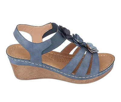 Women's GC Shoes Beck Wedge Sandals