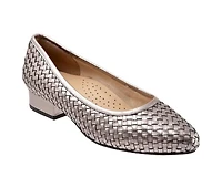 Women's Trotters Jade Pumps