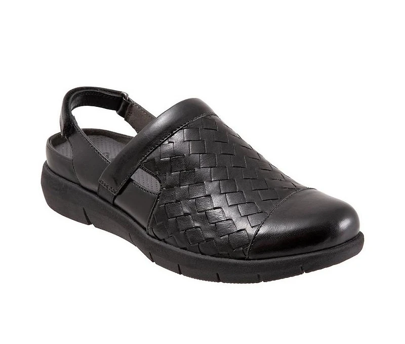 Women's Softwalk Salina Woven II Clog