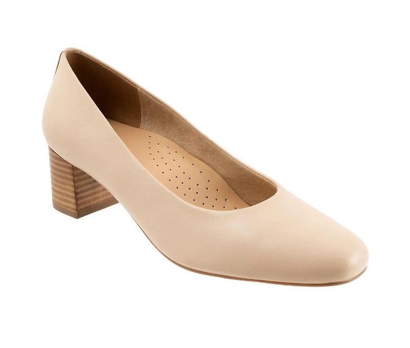 Women's Trotters Daria Block Heel Pumps