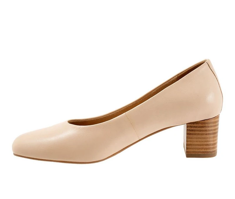 Women's Trotters Daria Block Heel Pumps