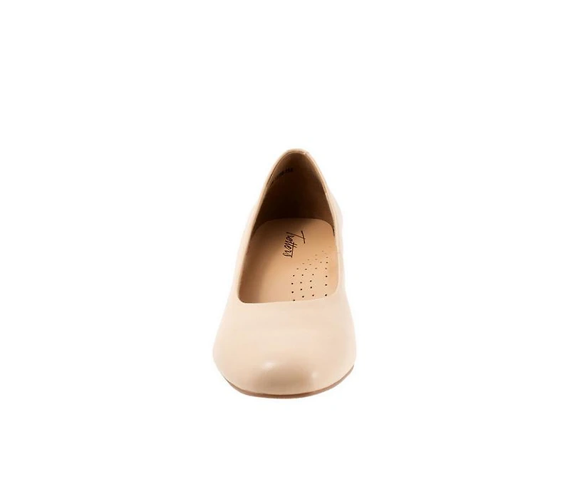 Women's Trotters Daria Block Heel Pumps