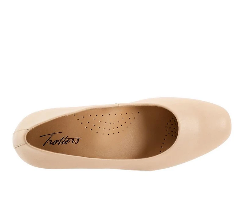 Women's Trotters Daria Block Heel Pumps