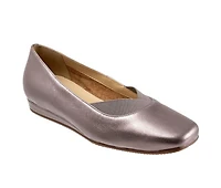 Women's Softwalk Viana Flats