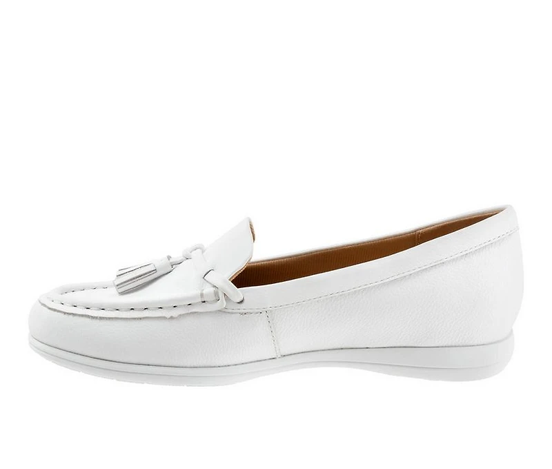 Women's Trotters Dawson Moccasin Loafers