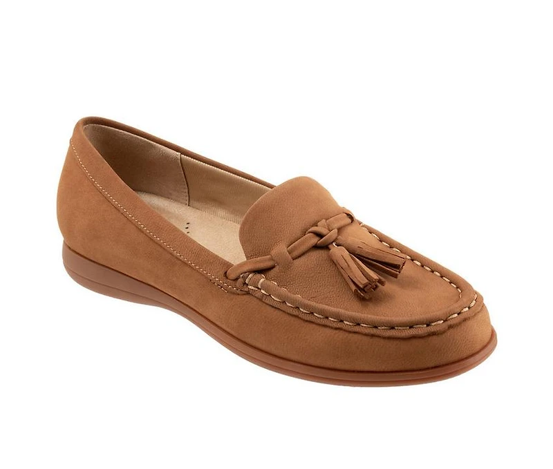 Women's Trotters Dawson Moccasin Loafers