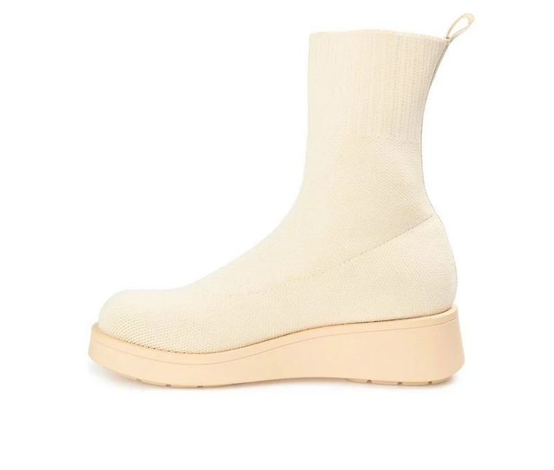 Women's Journee Collection Ebby Booties
