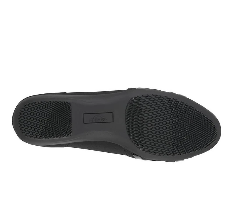 Women's Cliffs by White Mountain Chic Flats