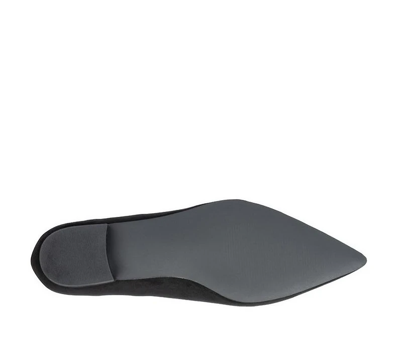 Women's Fashion to Figure Bailey Wide Width Flats