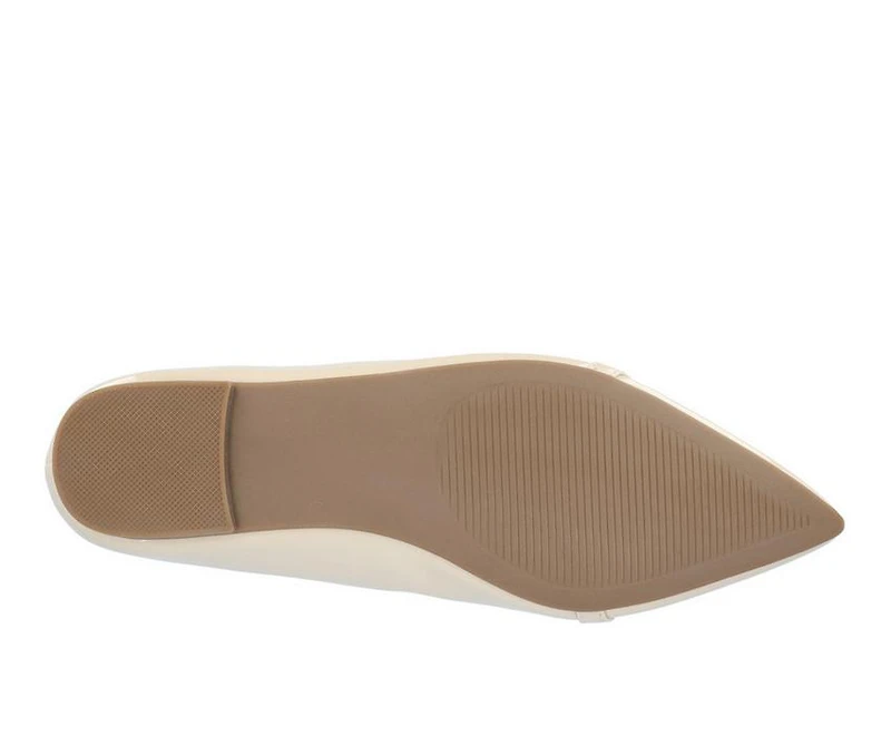 Women's Journee Collection Clareene Flats