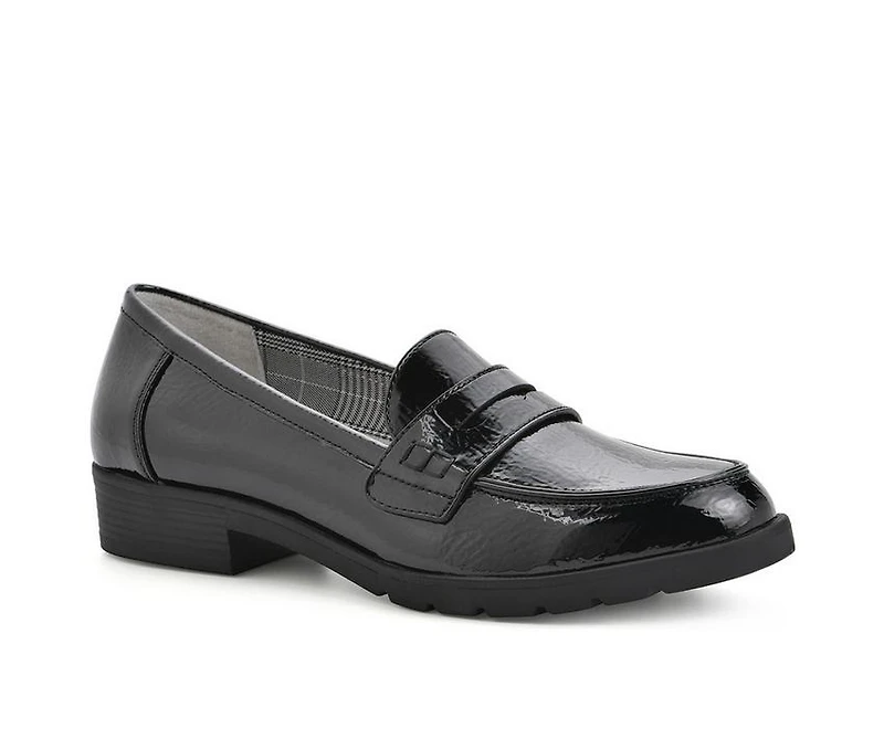 Women's Cliffs by White Mountain Galah Loafers