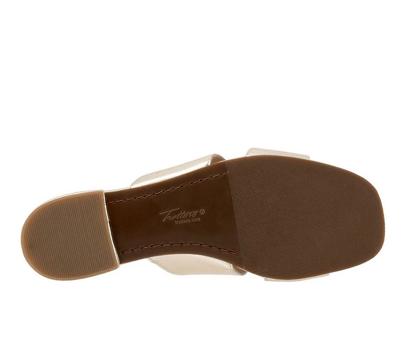 Women's Trotters Nell Sandals