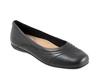 Women's Trotters Sasha Flats