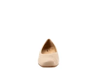 Women's Trotters Sasha Flats