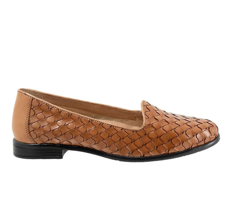 Women's Trotters Lizette Low Heel Pumps