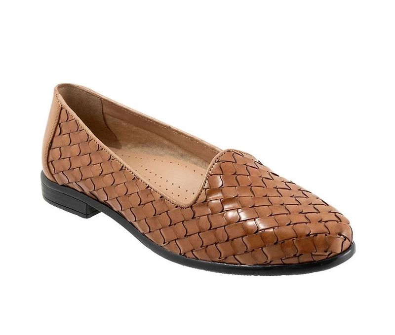 Women's Trotters Lizette Low Heel Pumps