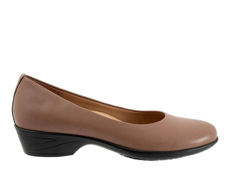 Women's Trotters Rozalin Low Heel Pumps