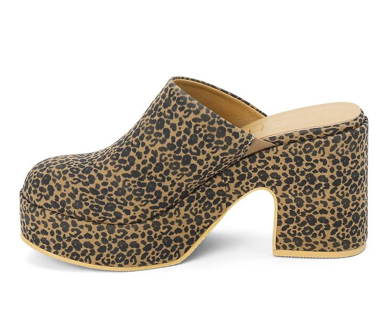 Women's Beach by Matisse Jayde Platform Heeled Clogs