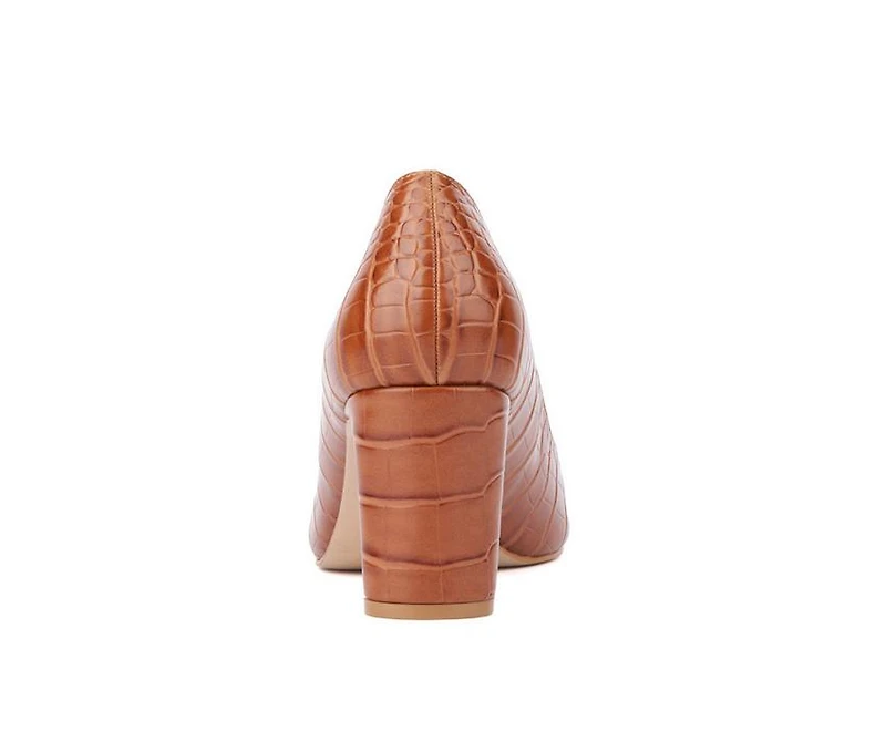 Women's Fashion to Figure Hope Wide Width Pumps