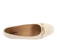Women's Trotters Dakota Pumps