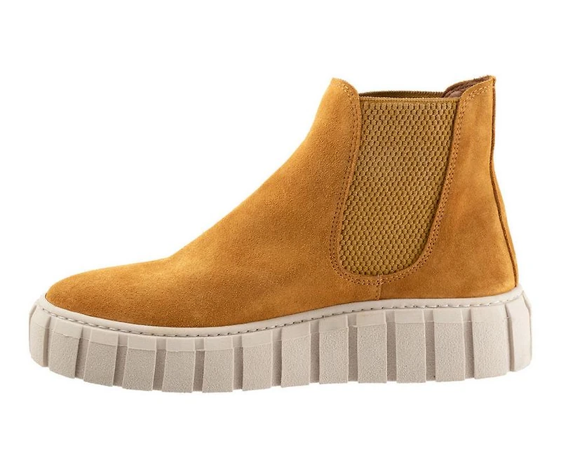 Women's Bueno Tori Chelsea Booties